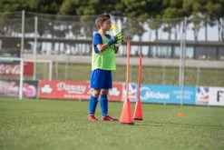 Kipsta F500 Soccer Goalkeeper Gloves Kids'